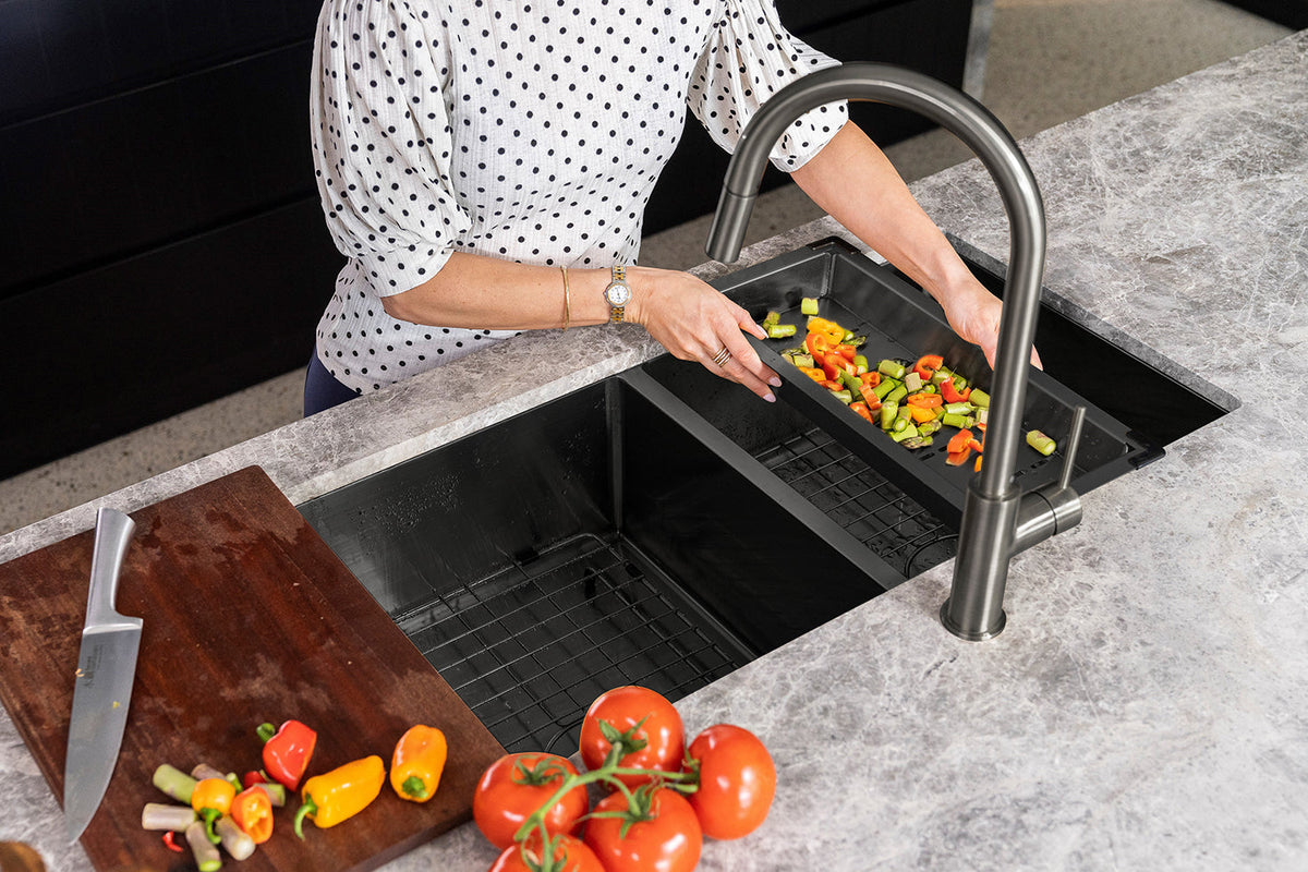 Lavello Kitchen Sink Colander — Gunmetal Black